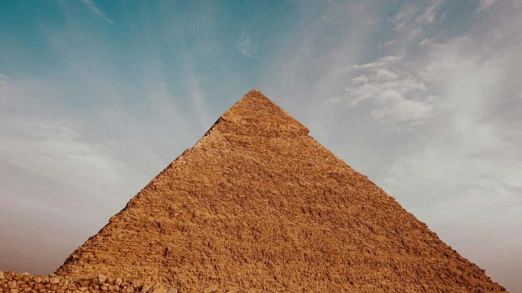 Spotify . , The Tunes Club , , .