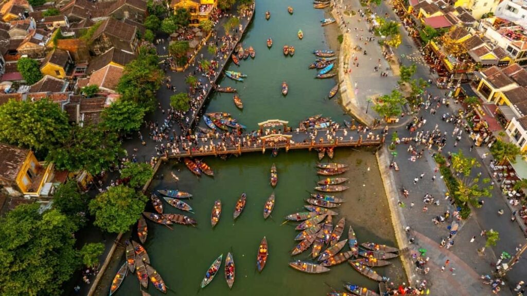 Clubhouse CTA . , , .